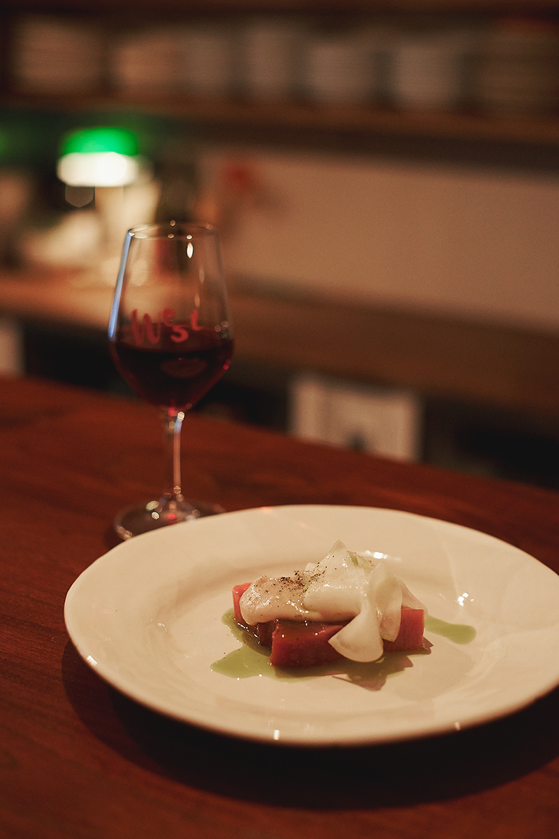 西小山の〈winebar WEST〉のフード