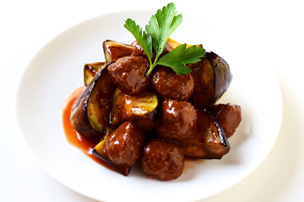 朝も夜もおいしくたんぱく質を！ カラダに優しい大人のための「イシイのおべんとクン ミートボール」