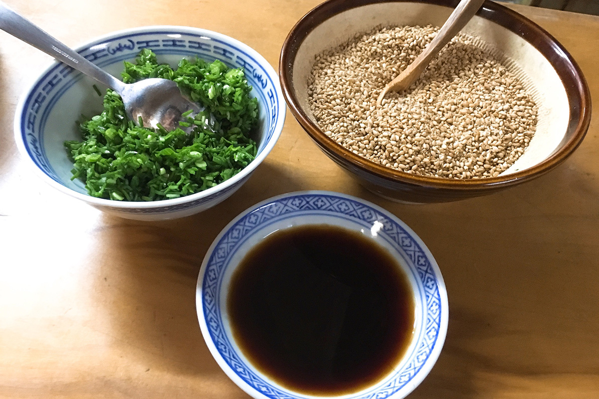 『東京餃子通信』編集長が選ぶ【餃子の名店】福岡の屋台文化から生まれた人気店〈ぎょうざ娘娘（にゃんにゃん）〉