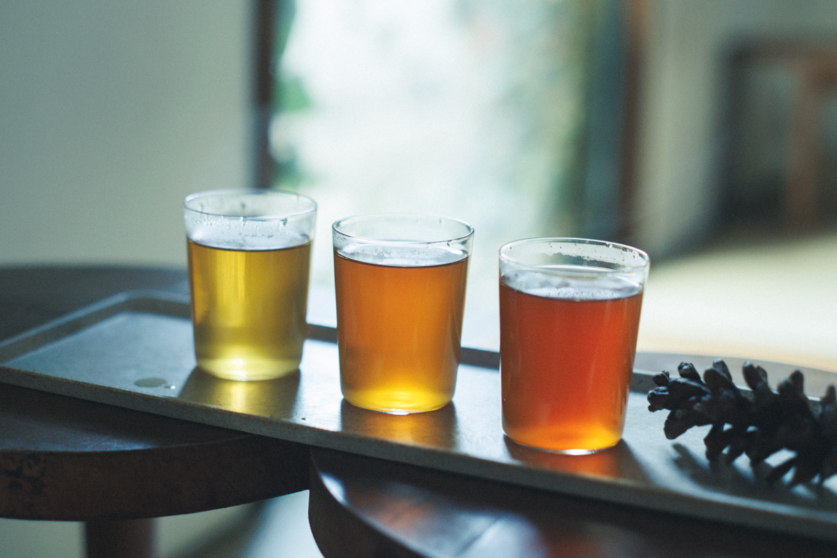 狭い路地の向こうに、異空間。どこを取っても絵になるカフェ。〈REREPLAY〉 スペシャルコーヒー