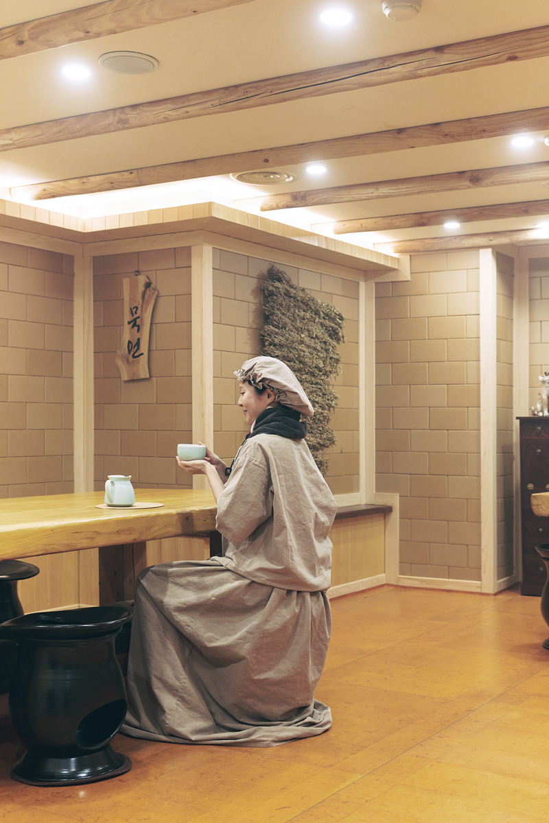 燻し式でよもぎの力を実感。唯一無二の爽快感を味わう。〈EHWA LA SPA（イファ ラ スパ）〉