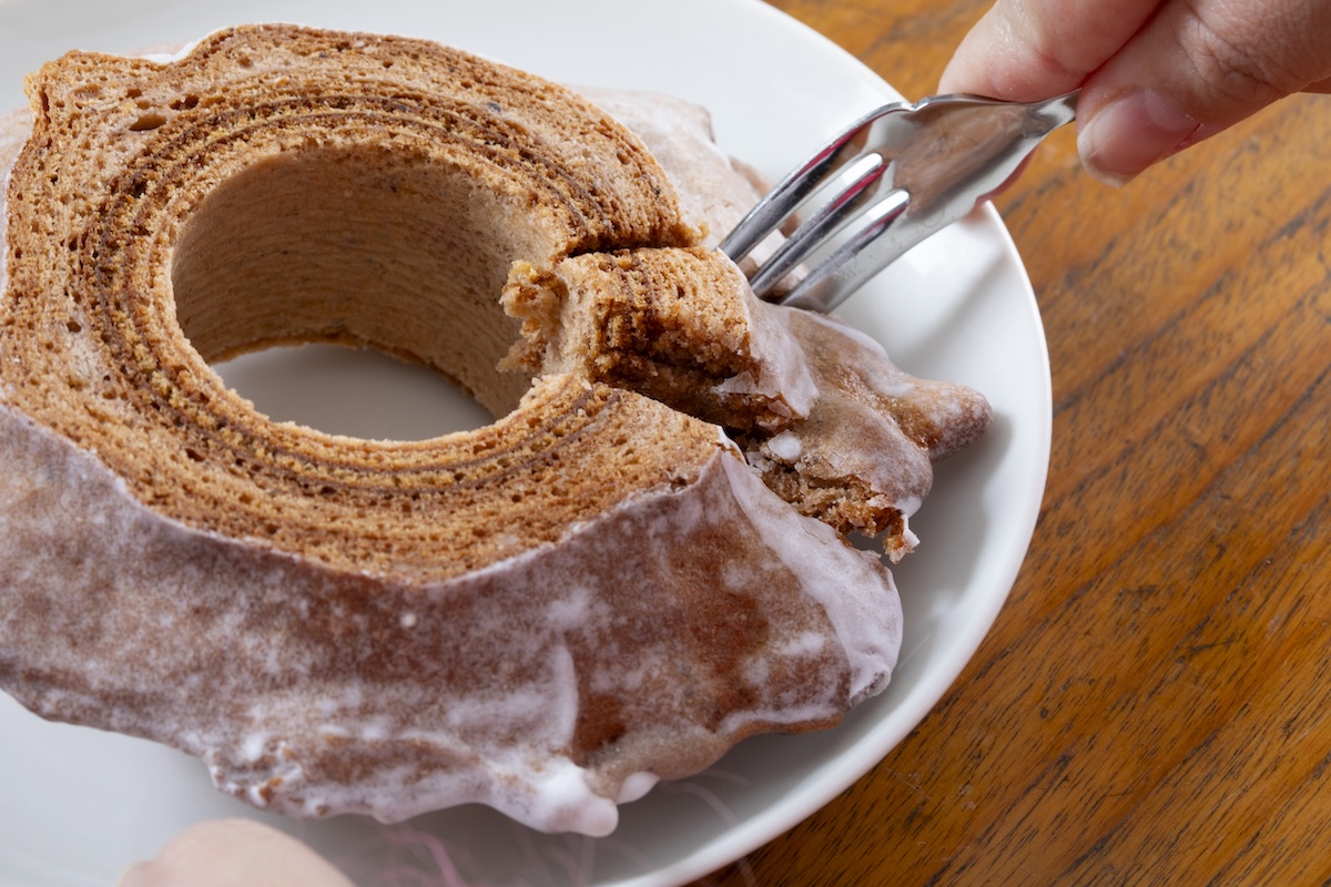 ぼる塾田辺さん絶賛のバウムクーヘン　〈ツキトワ〉の「白山米粉の能登塩ぶるべりばぁむ」