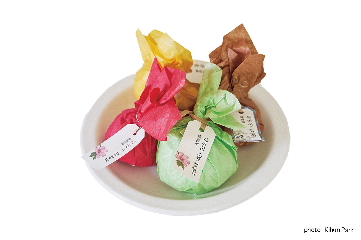 「韓貞仙（ハンジョンソン）」（ソウル・聖水）のイチゴ入りドゥチョンク