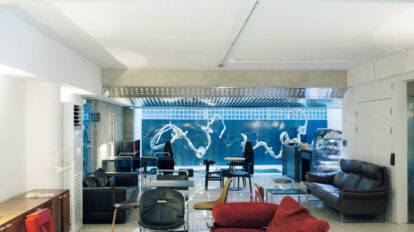 【2026年最新】朝8時オープン。音にこだわったソウルの極上空間カフェ〈GONGONE SCRIPT〉