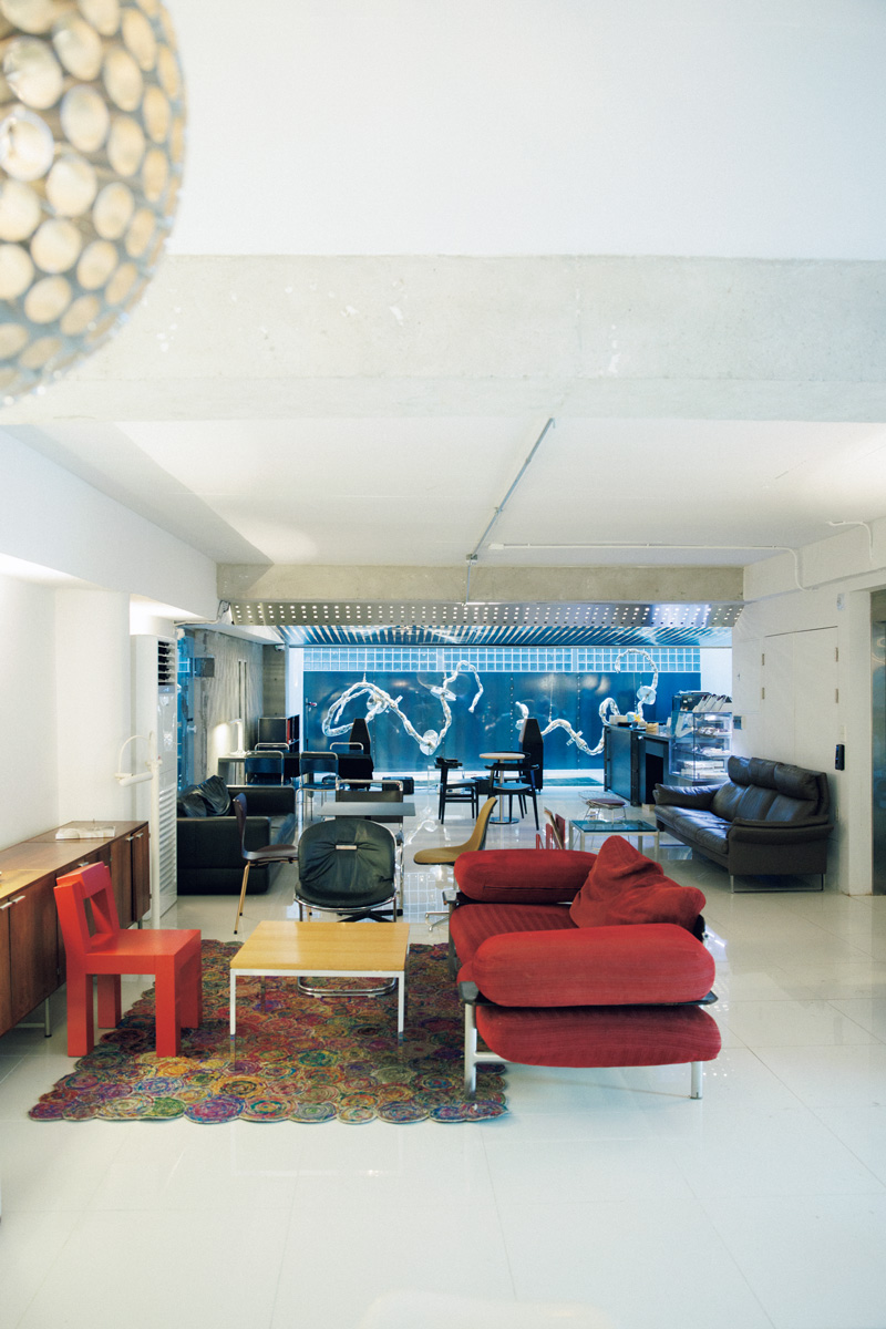 【2026年最新】朝8時オープン。音にこだわったソウルの極上空間カフェ〈GONGONE SCRIPT〉