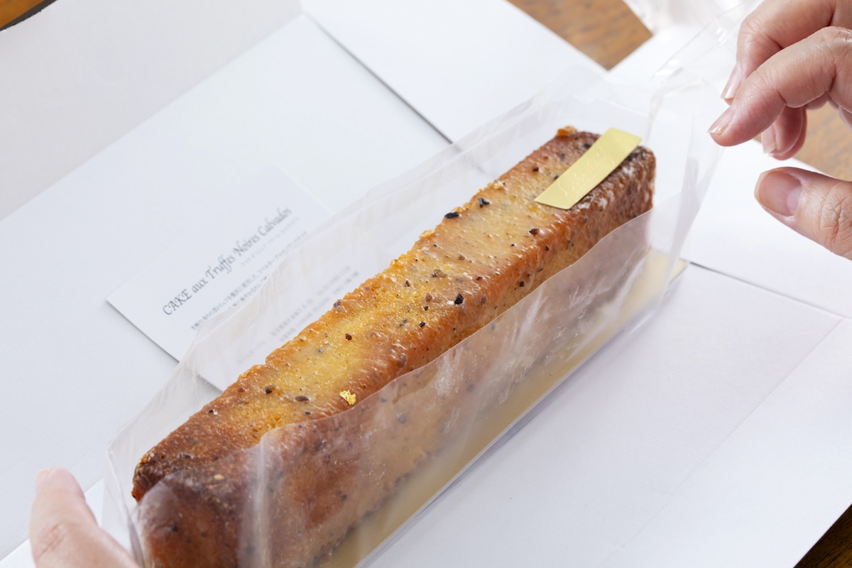 ぼる塾田辺さん絶賛の〈リベルターブル〉の「ケイク オ トリュフ ノワール カルヴァドス」 取り寄せ可能