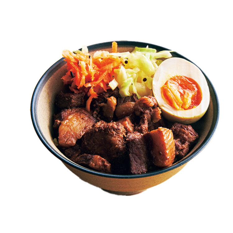 飲んだ〆に最適な「ミニルーロー飯」850円。