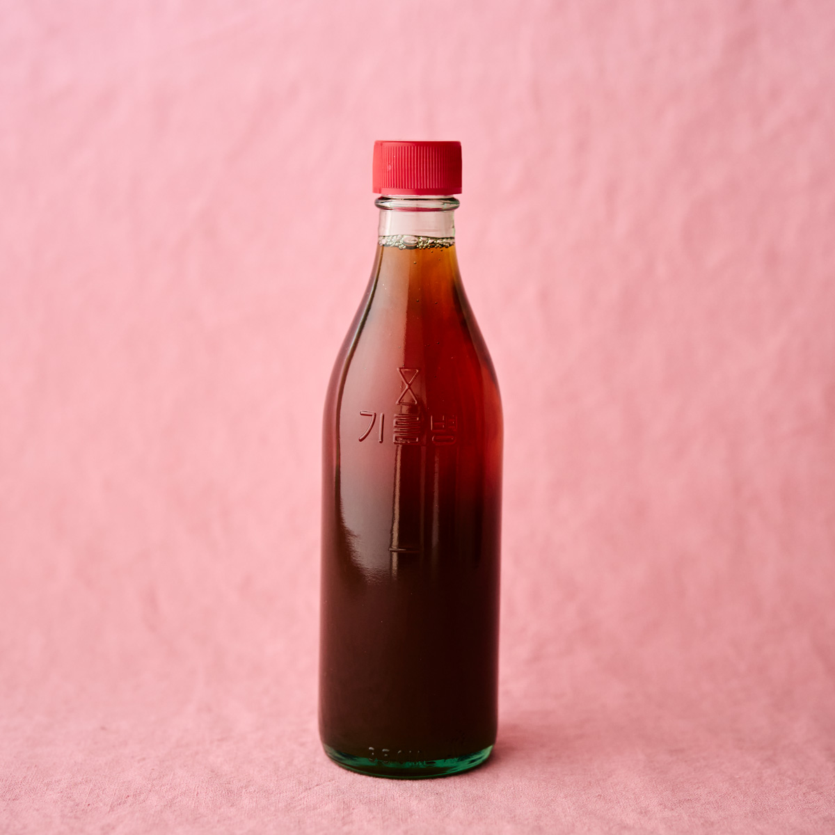 釜山土産　お土産の定番、搾りたてのごま油を釜山でも。〈ヒョンジェ商会〉