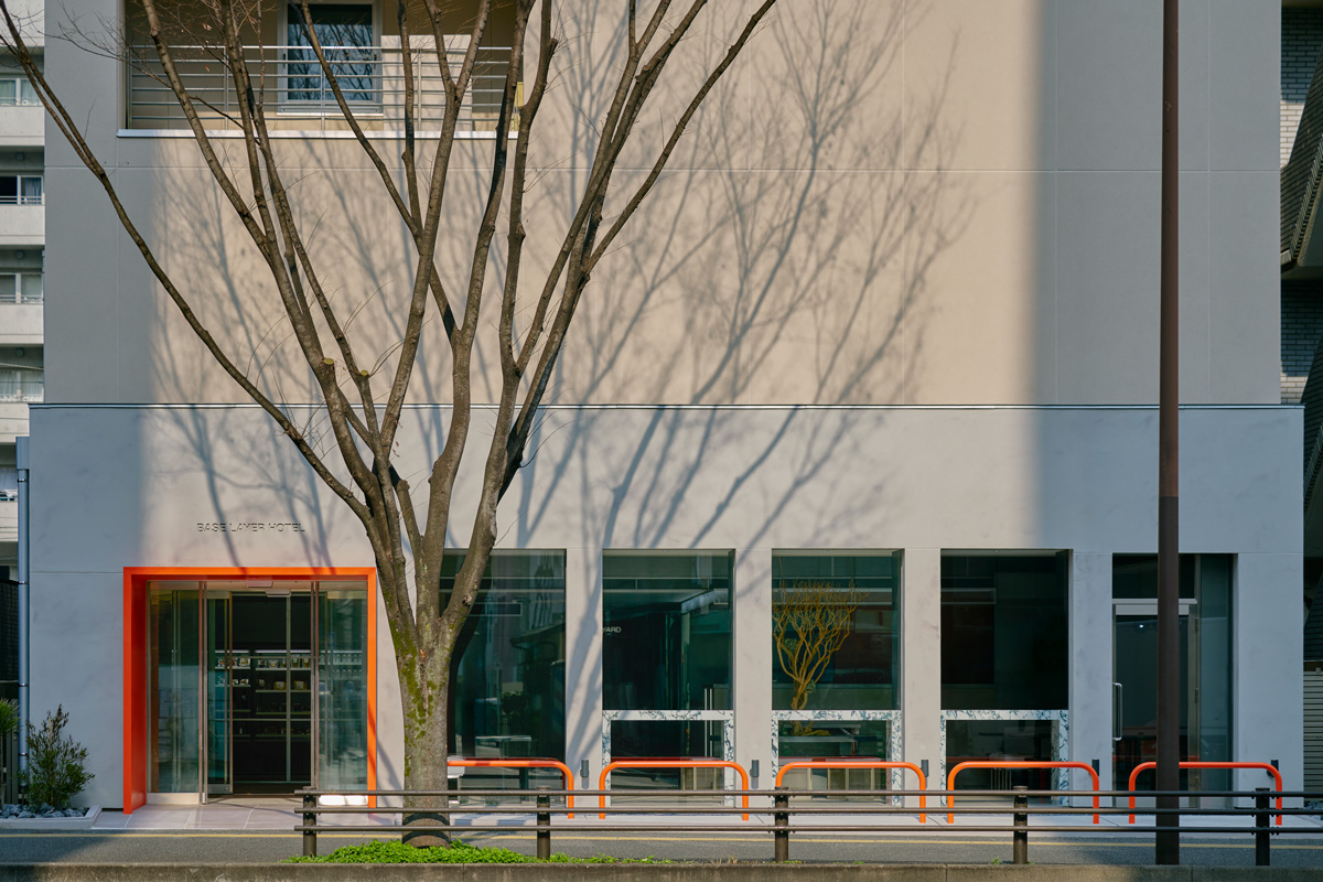 福岡の街歩きの拠点に。〈BASE LAYER HOTEL FUKUOKA〉で地元とつながる旅を。