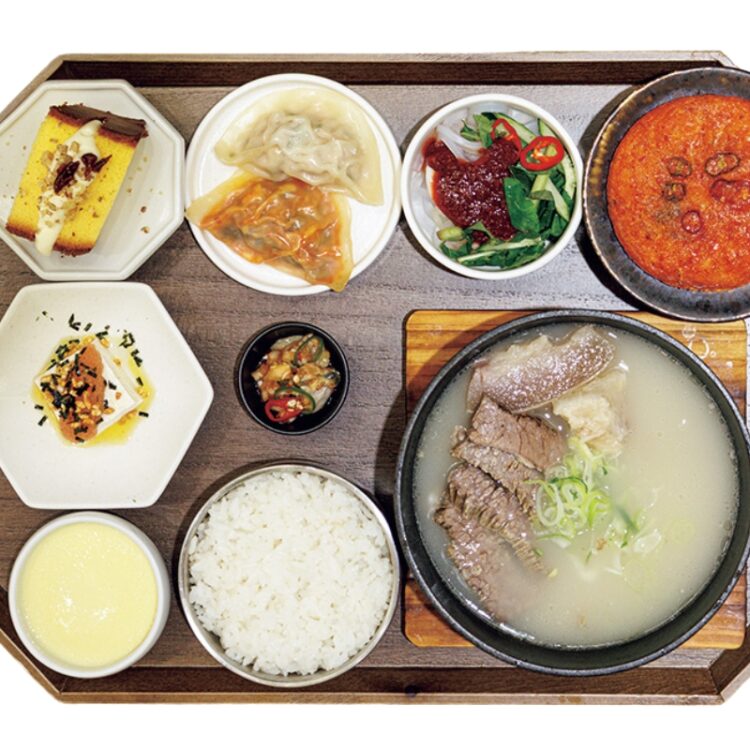 【江南】牛肉の旨みがすごすぎる。現代百貨店内〈コムタンLAB〉の「コムタン定食」