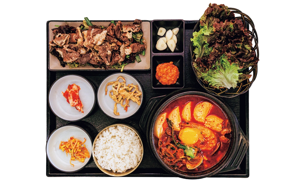 ジューシーさに唸る牛肉炒め。〈ユップム〉の「チャドルバギ定食」　ソウルひとりごはん