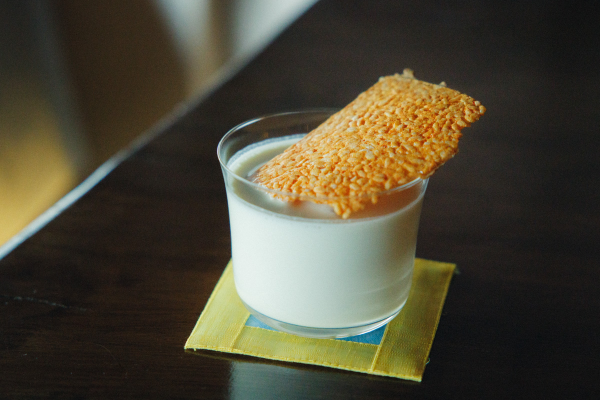 ビル内に誕生した“韓屋”で斬新な豆腐キムチカクテルを。〈BAR GAEKJAN〉　ソウル　昼飲み