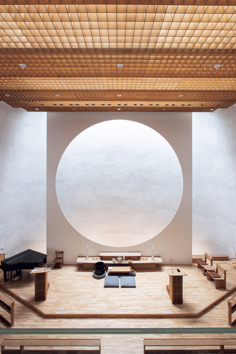 都市に開けた現代的宗教建築のかたち。〈圓佛教 ウォンナム教堂〉設計：チョ・ミンソク（2023年竣工）