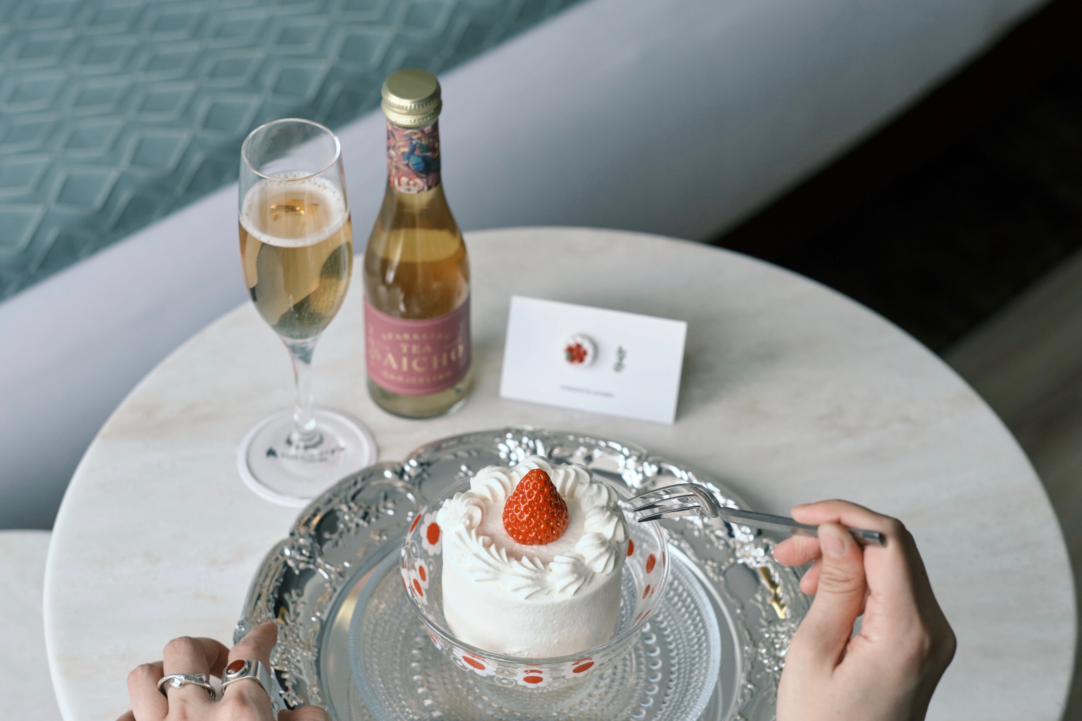 おひとりプロデューサー・まろさんが愛してやまない、ひとり“だから”泊まりたいホテル3選