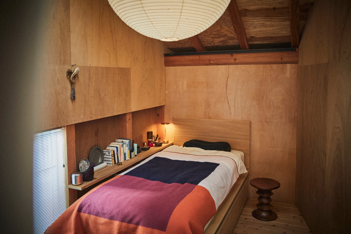 NEW LIGHT POTTERY　奈良　ヒツジのいらない枕　いい枕