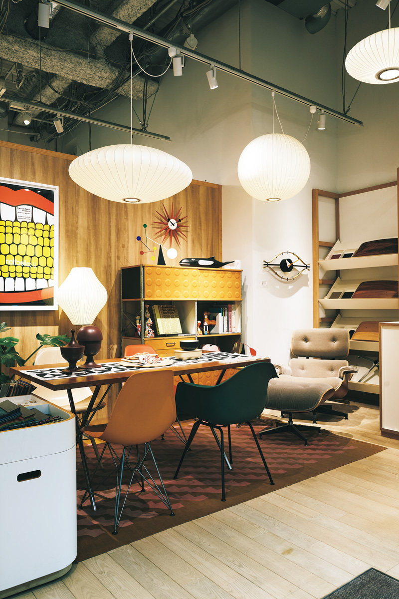 銀座ならば時代を選ばない名品と出合えます。