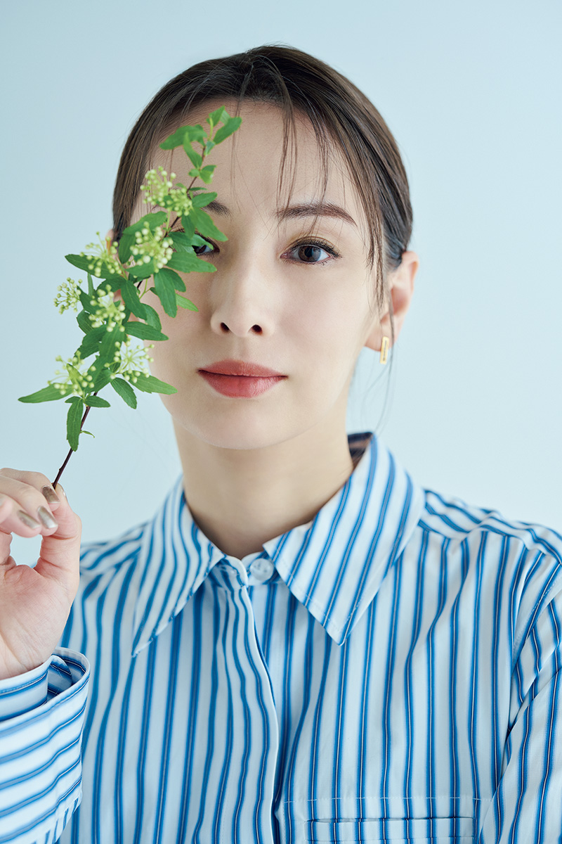 俳優・北川景子さん「誰かを思う、そのまなざしが救いになるとき。」