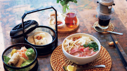 【銀座】お得なビュッフェに焼肉も。2,000円台以下のエスニックランチ4選