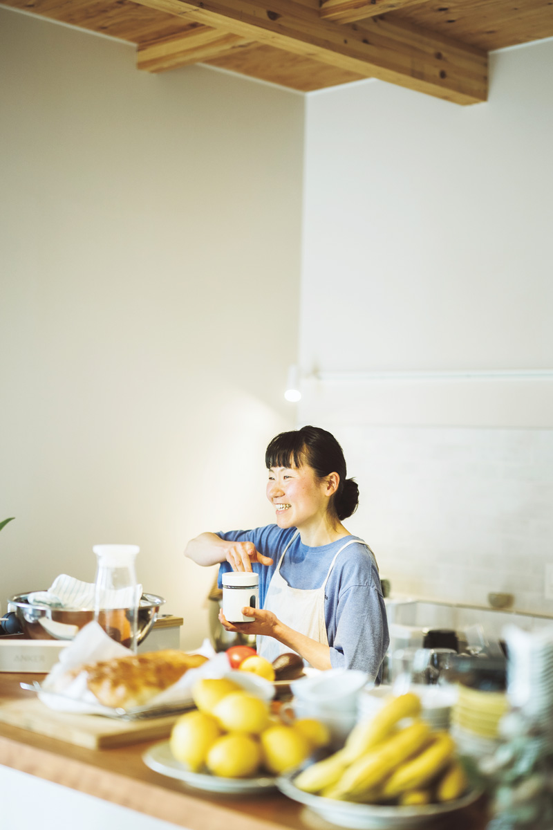  8:00オープン。地元のフレッシュな食材で朝を迎える。〈loosen〉　鎌倉
