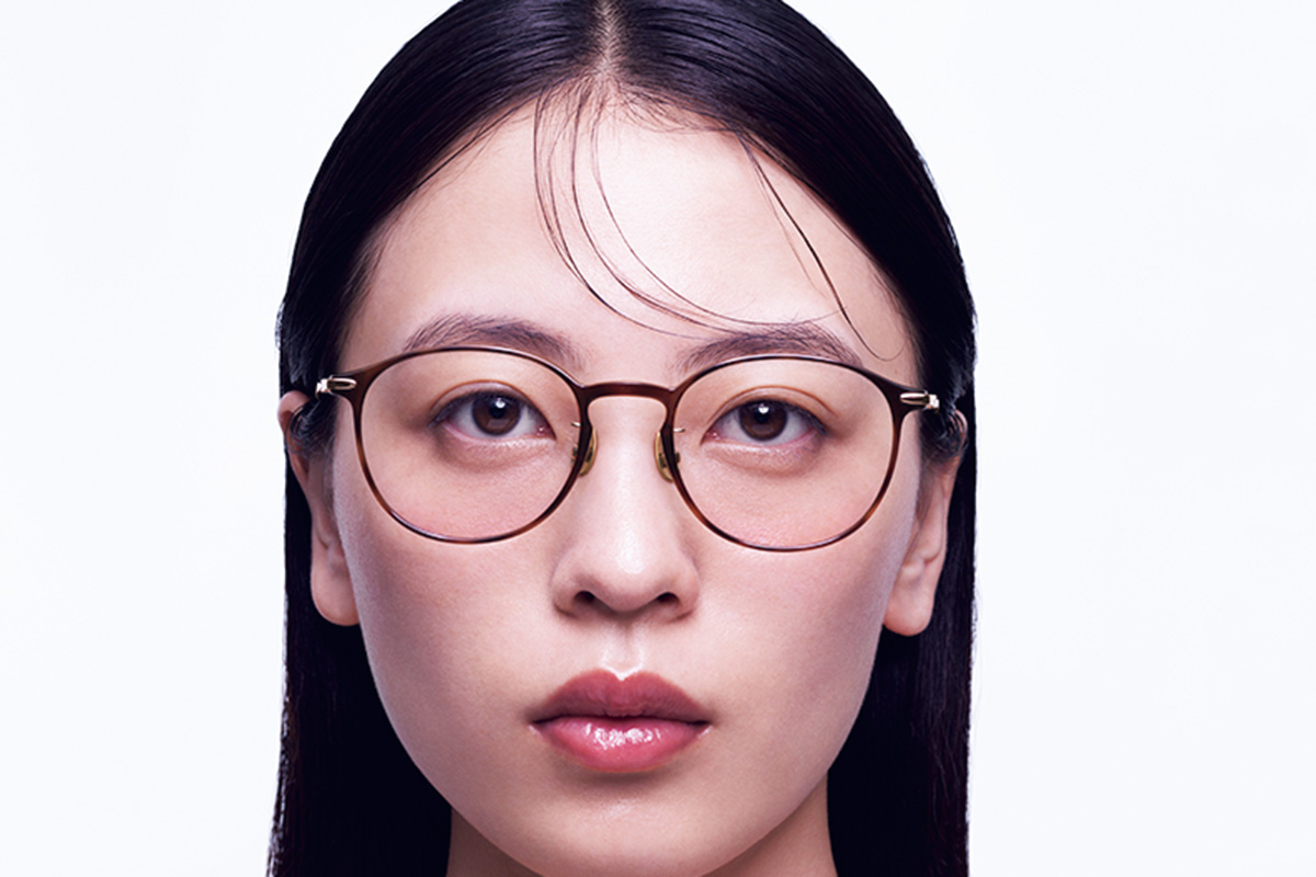 〈JINS〉の新作がすごすぎる！ 美容効果や機能性が画期的な14選