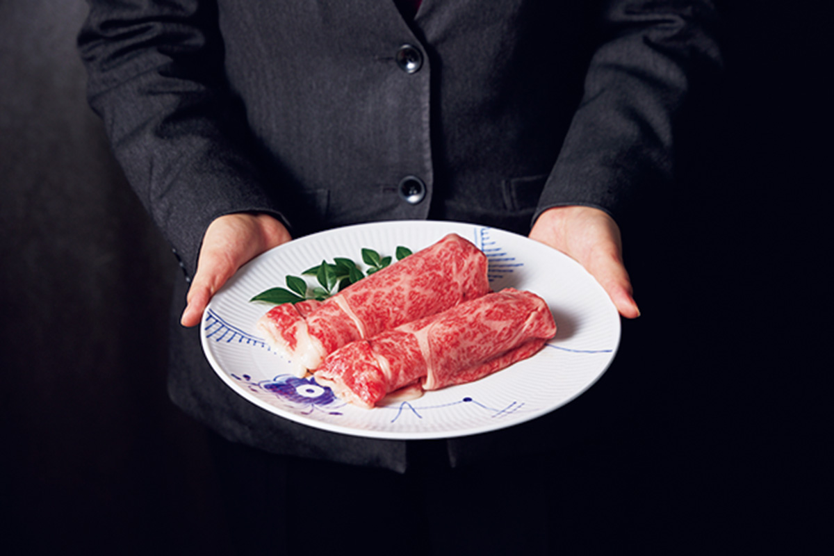 名門ホテルの“新名物”はとびっきりの牛丼。〈オールデイ ダイニング「ORIGAMI」〉/溜池山王