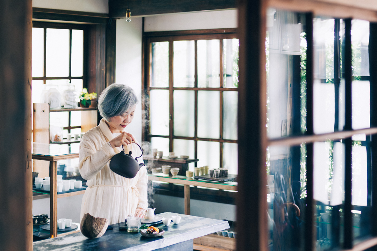 【神楽坂で週末限定】お作法は気にしなくてOK。〈青花小慢 Tea Experience〉の特別なお茶体験