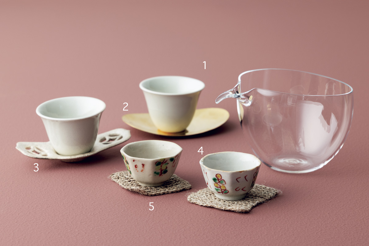 お茶を飲む茶道具