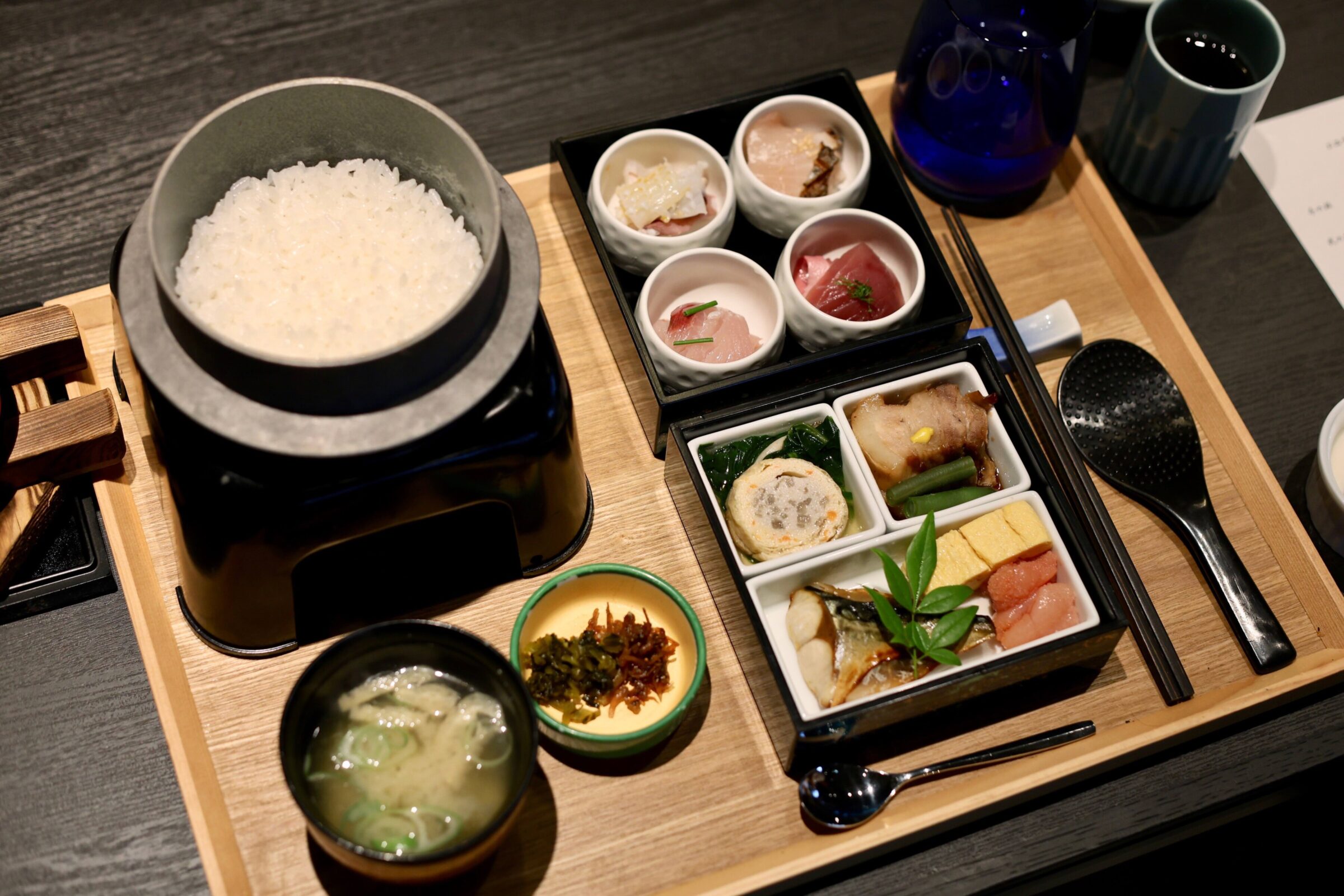 〈鮨・日本料理 暦〉