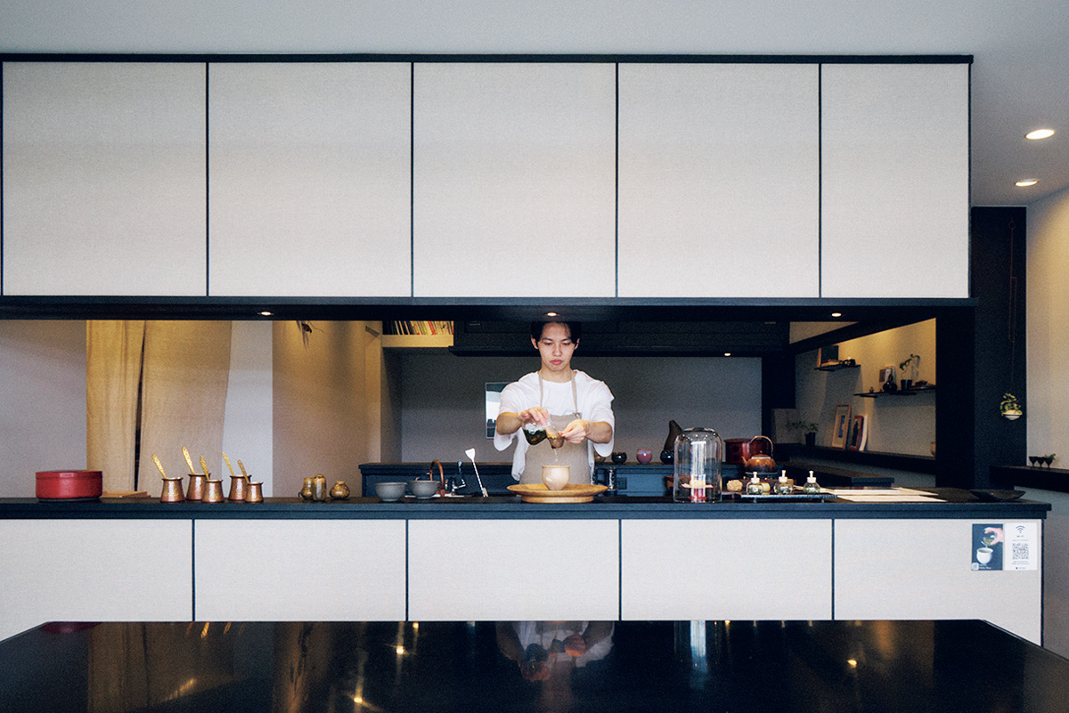本格的な日本茶をカジュアルに楽しむ。〈SOUEN〉