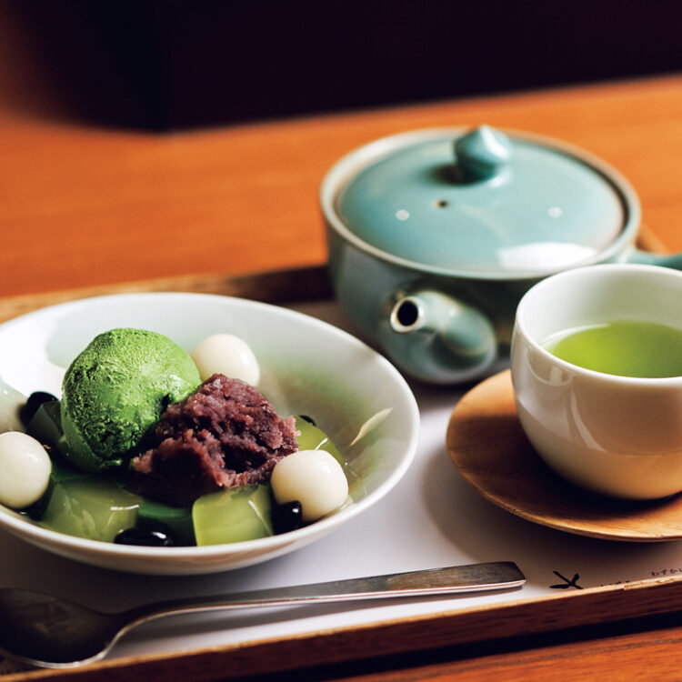 駅ビルで掛川銘茶と和スイーツを味わう喜び。〈日本茶きみくら 茶寮 ASTY静岡店〉 駅ビルで掛川銘茶と和スイーツを味わう喜び。〈日本茶きみくら 茶寮 ASTY静岡店〉
