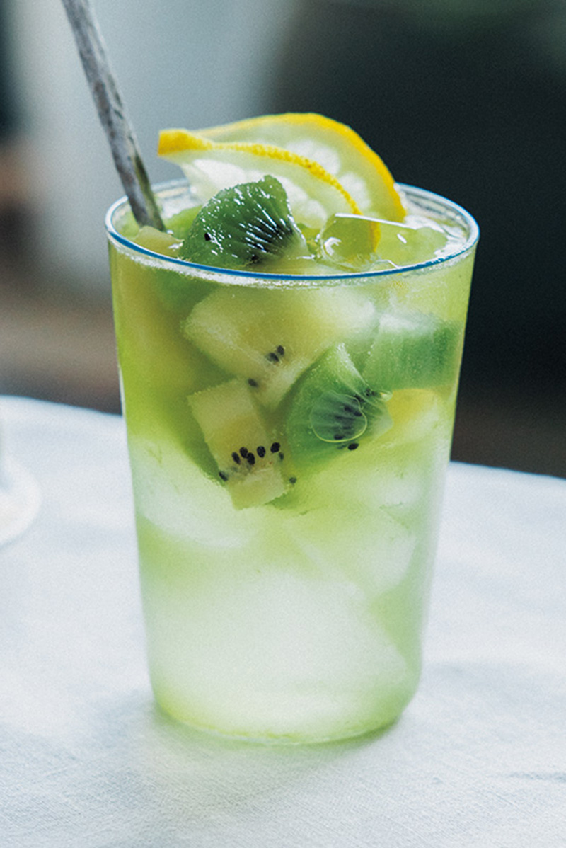 【夏バテ対策】暑さに負けない簡単習慣｜飲む点滴甘酒、オクラ、寝苦しさ改善ほか