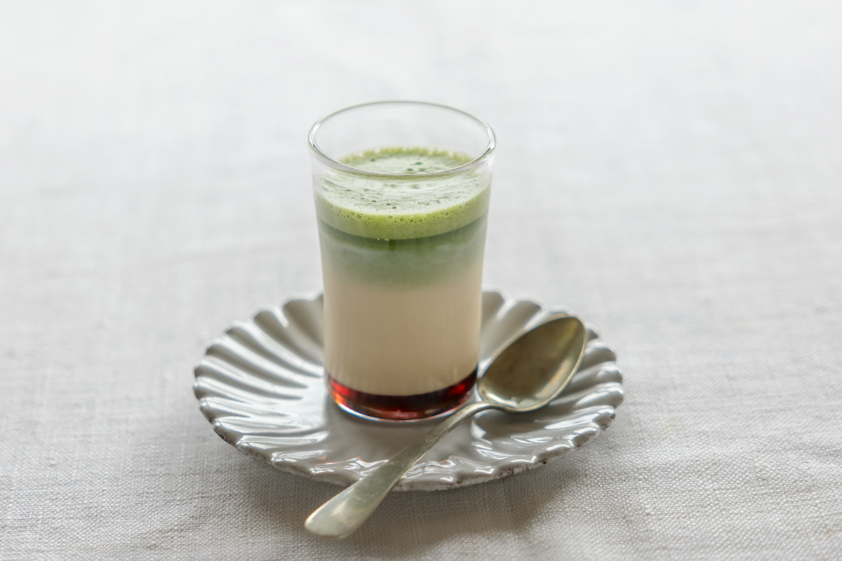 夏のお茶、冷やして飲むだけじゃもったいない。いつものお茶がもっとおいしくなる簡単レシピ6選