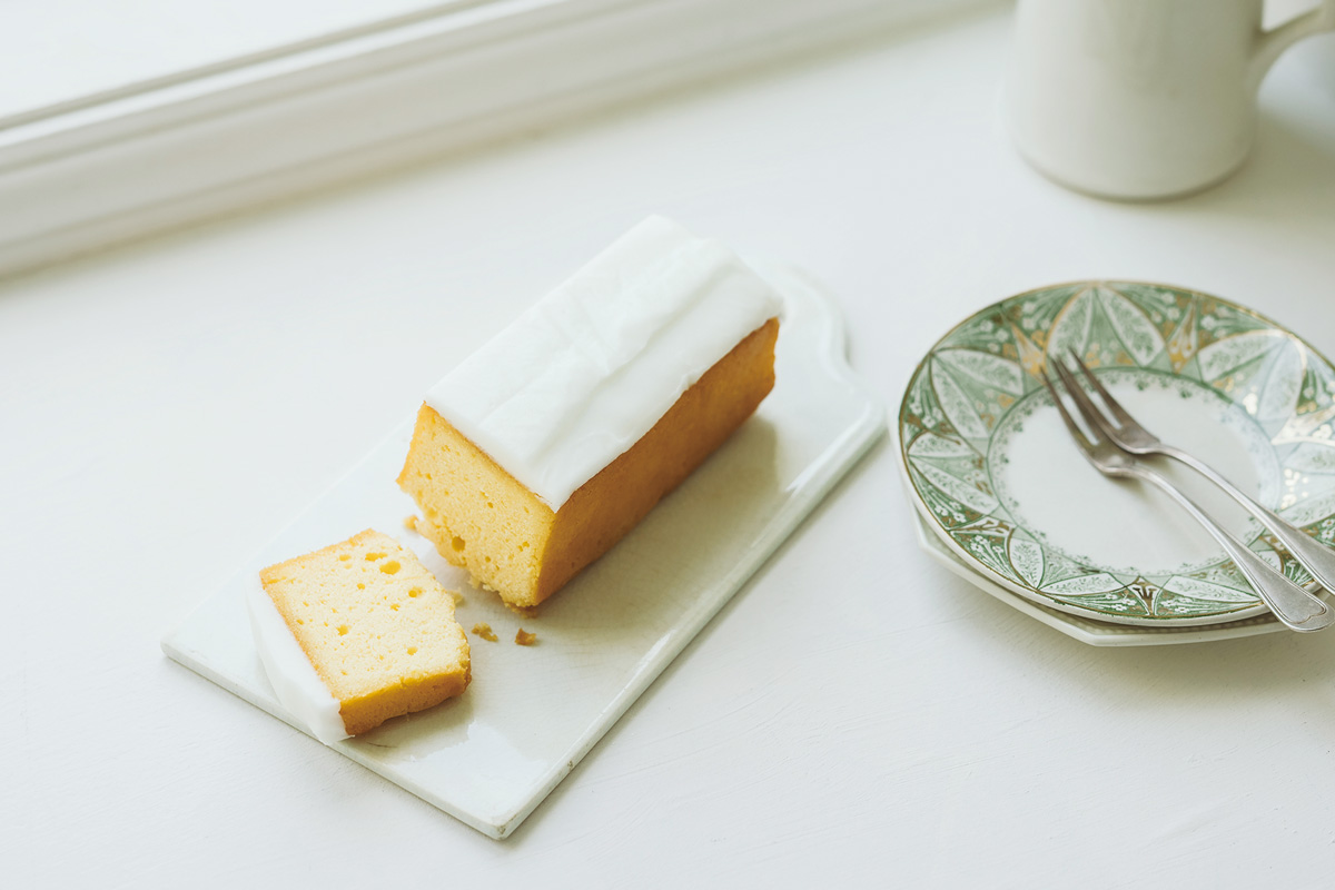 隠れ家店が贈る、爽やかな甘酸っぱさ。〈稲村ヶ崎洋菓子店〉の「檸檬ケーキ」