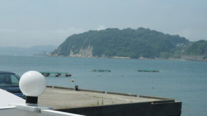 児玉雨子の「ひとくち分の街の記憶」＃15「変わり目はいつも水色の夏」――葉山・神奈川県立近代美術館葉山館へ