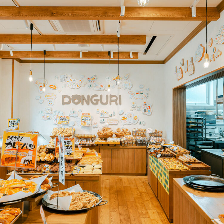 札幌の人気パン屋さんどんぐりの店内