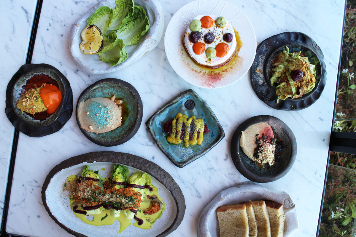 〈Muutto Anatolian Tapas Bar〉
トルコの伝統料理をアレンジ。ミシュラン掲載のタパスレストラン。