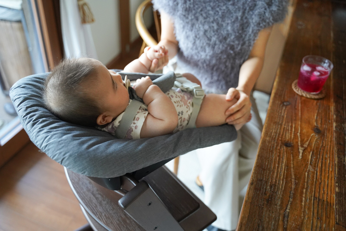 一度選べば、ずっと我が家の定番。子どもと一緒に育つ家具〈STOKKE〉の長く使えるデザイン