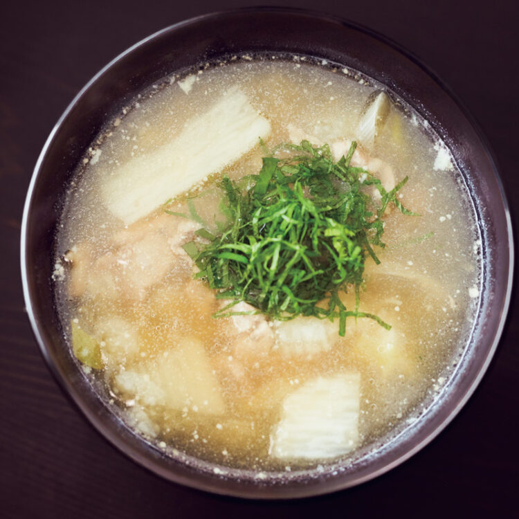ウー・ウェンさんの「長芋と豚肉のスープ」レシピ。