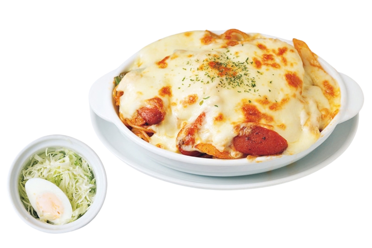 昭和な雰囲気が色濃く残る大バコ喫茶。〈喫茶 翡翠〉の「スパゲッティ グラタン」