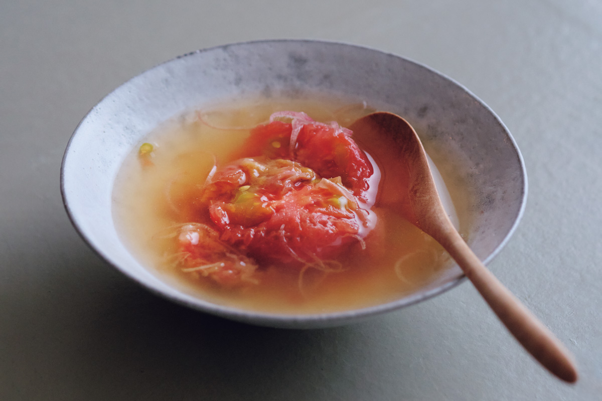 野村友里さんの「梅とトマトのスープ」レシピ。