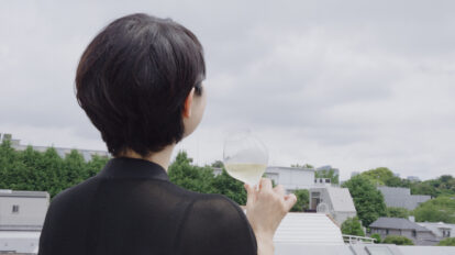 根津の路地裏、宵の口。ワイン、パン呑み、〆の一杯まで辿る気ままなひとりハシゴ酒