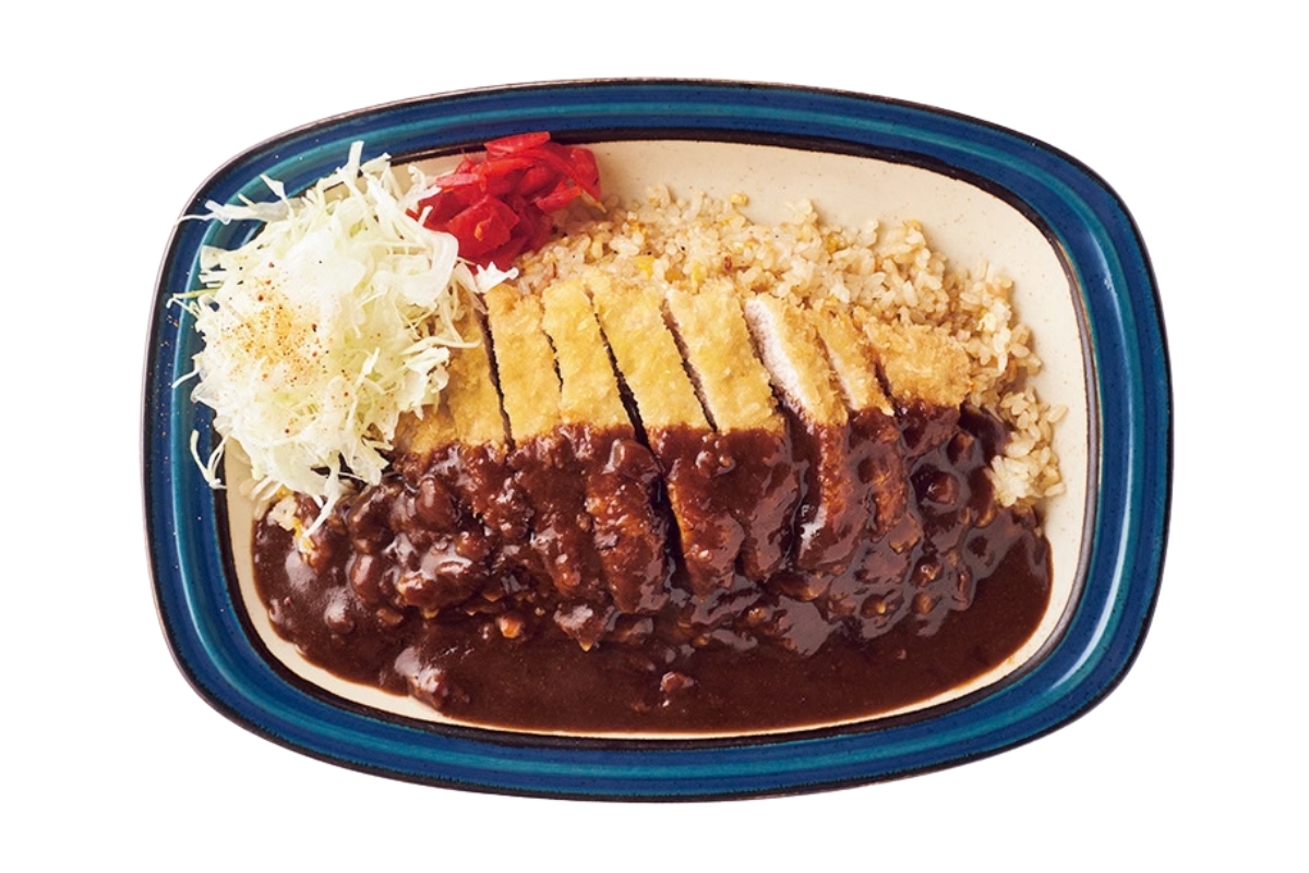 注文の6割を占める、まかないから生まれた名物。〈キッチンゴン 西陣店〉の「ピネライス（カレーソース）」