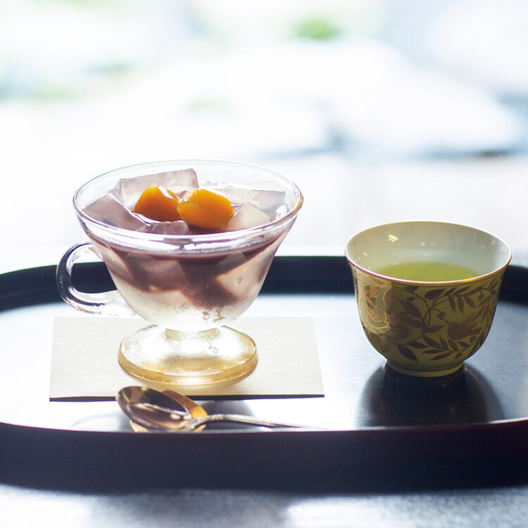 10月の蜜はしるこ、トッピングは栗と小豆。980円（変更する場合あり）。