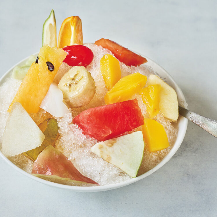 老舗パーラーで味わう旬のフルーツかき氷。〈莉莉水果店〉