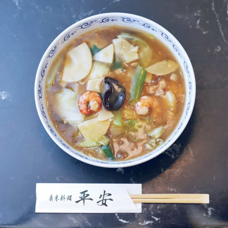 【2026年最新】京都のグルメが太鼓判。おすすめランチ29選｜行列町中華、うどん、寿司、洋食ほか