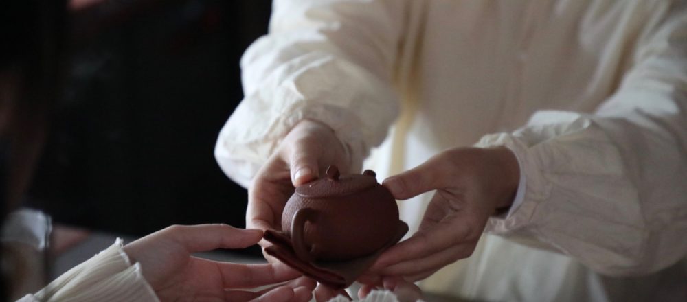 【台灣】為了讓「茶」進入眾人的生活之中,她花了兩年的時間上山習茶——台灣茶沙龍「琥泊」