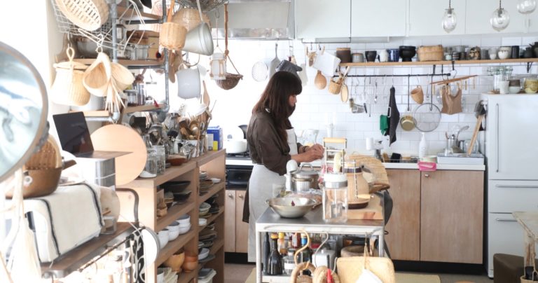 台灣真是道具的天堂 讓日本達人讚不絕口的廚房收納道具 發揮巧思老屋也能設計出特色美廚 Hanako Taiwan Lifestyle Hanako Taiwan