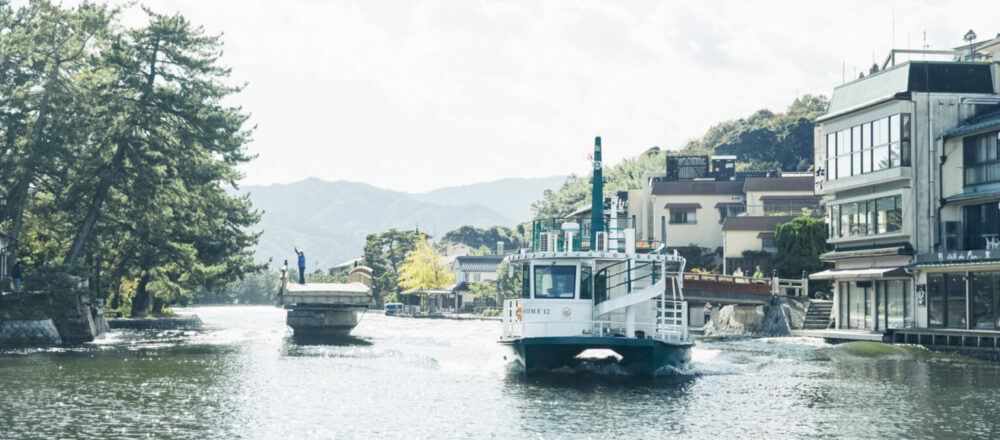 搭程小船與纜車，深入體驗京都天橋立的人文風光，走入「真名井神社」不忘享用廟口小點-Hanako Taiwan